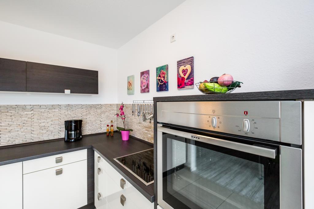 Apartment Koeln Rath Eksteriør bilde